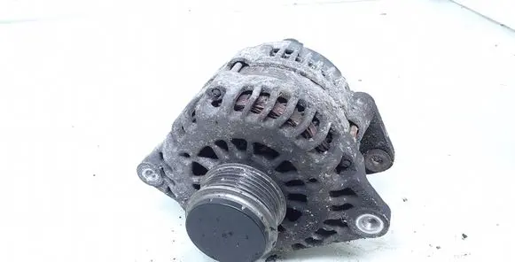 Opel Zafira B Generator/alternator 98031155CS F24011301AM