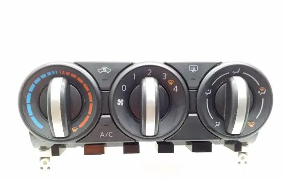 Nissan Qashqai Climate control unit