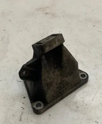 Audi A6 S6 C5 4B Engine mounting bracket 4B0199308E E5569 A51121C07