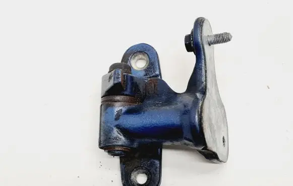 Mercedes-Benz B W246 W242 Front door lower hinge 