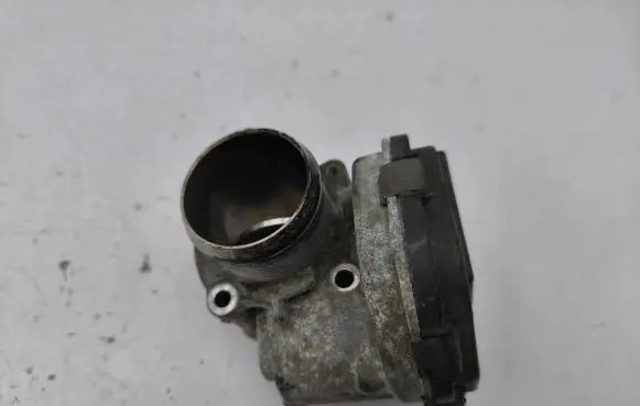 Citroen DS3 Throttle valve 9682798180