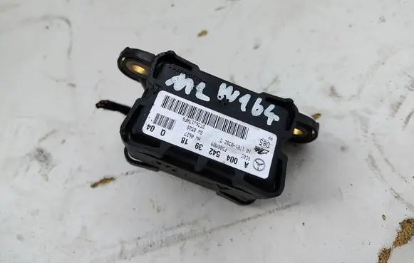 Mercedes-Benz ML W164 ESP acceleration yaw rate sensor A0045423918