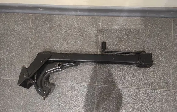 BMW 5 E34 Lift Jack 71121092414
