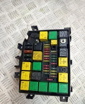 Land Rover Range Rover P38A Fuse module