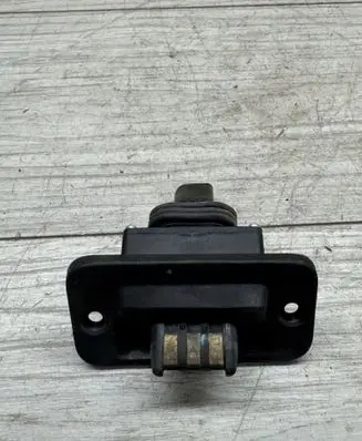 Volkswagen Caddy Sliding door contact joint 2K0907438