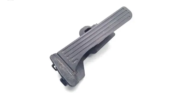 Volkswagen PASSAT B7 Accelerator throttle pedal 1K2721503AJ 6PV011040