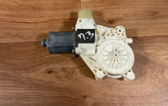Ford Mondeo MK IV Rear door window regulator motor 6M2114A389B