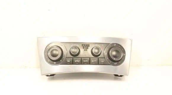 Mercedes-Benz C W203 Interior fan control switch A2038301785