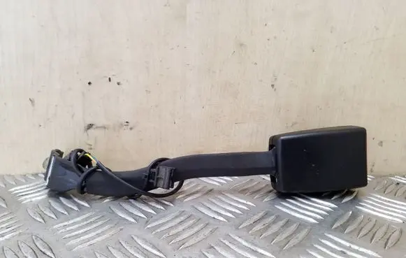 Volkswagen Jetta V Front seatbelt buckle 1K4857756C