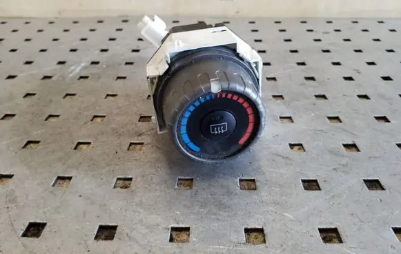 Toyota Yaris Other devices 758734