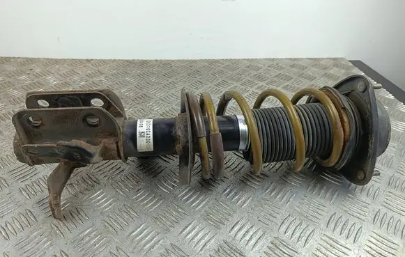 Toyota GT 86 Front shock absorber with coil spring 20310CA200