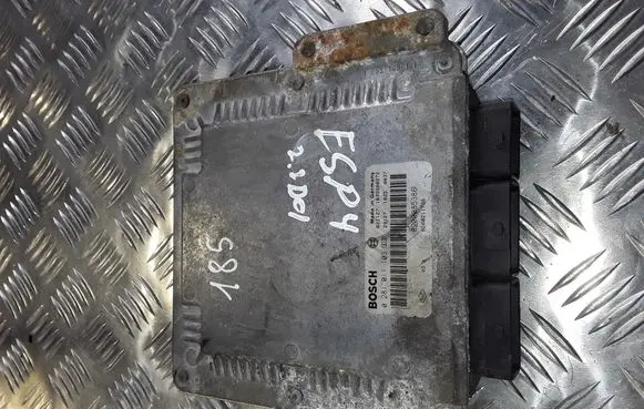 Renault Espace - Grand espace IV Engine control unit/module 0281011103 8200085386 8200211726