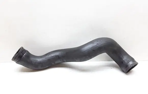 Volvo XC90 Intercooler hose/pipe 30645935