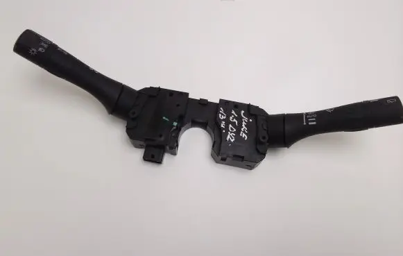 Nissan Juke I F15 Indicator stalk 14A01