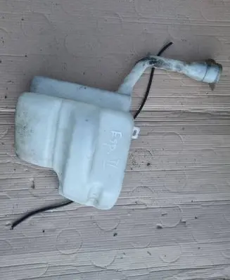Renault Espace II Windshield washer fluid reservoir/tank