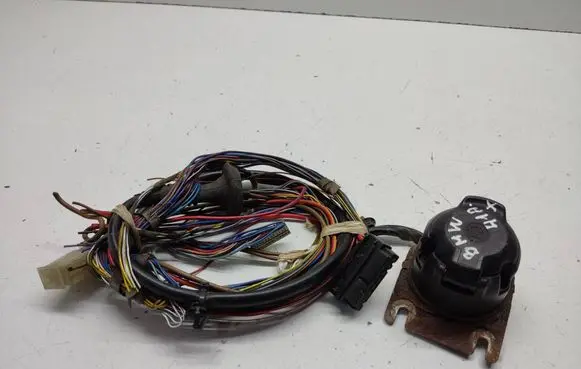 BMW 5 E39 Tow bar mounting accessories 