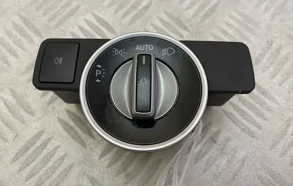 Mercedes-Benz E W212 Light switch A2129050551