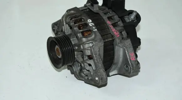 Hyundai i20 (PB PBT) Generator/alternator 37300-2B101