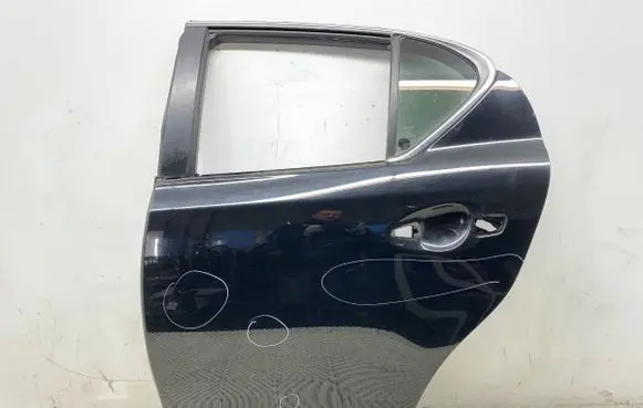 Lexus CT 200H Rear door 