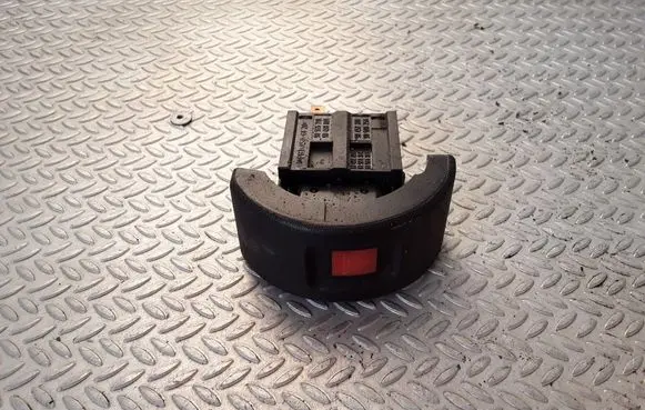 Opel Astra G Hazard light switch 90561384
