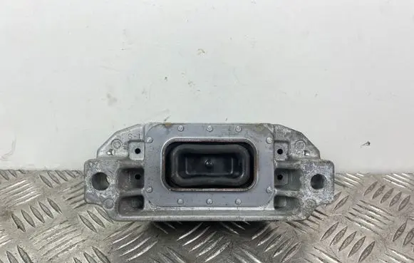 Mitsubishi Outlander Gearbox mount