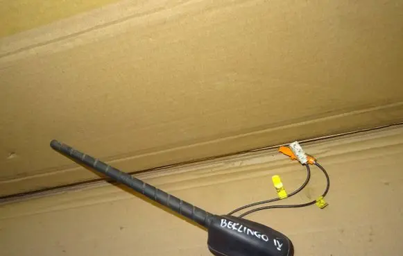 Citroen Berlingo Radio antenna 9808547080 94830A03 63848900