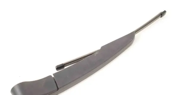 BMW 2 F46 Rear wiper blade arm 107635200
