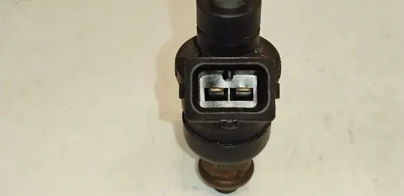 Audi A6 S6 C5 4B Fuel injector 078133551AC
