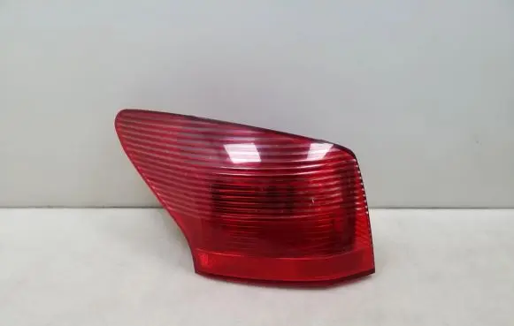 Peugeot 407 Rear/tail lights 9641948780