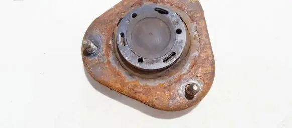 Toyota RAV 4 (XA30) Coil spring mount 