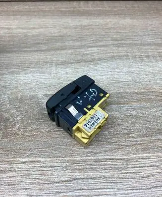 Volvo S70 V70 V70 XC Fog light switch 9162961