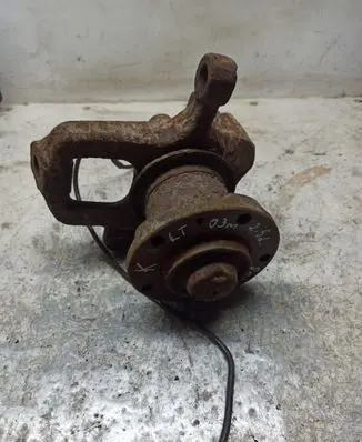 Volkswagen II LT Front wheel hub