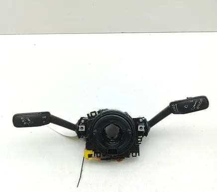 Volkswagen PASSAT B8 Indicator stalk 3Q0953521P 5Q0953502M