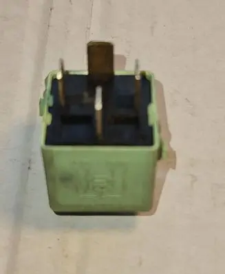 BMW 5 E34 Other relay 8366600 6136 V23134K59X222