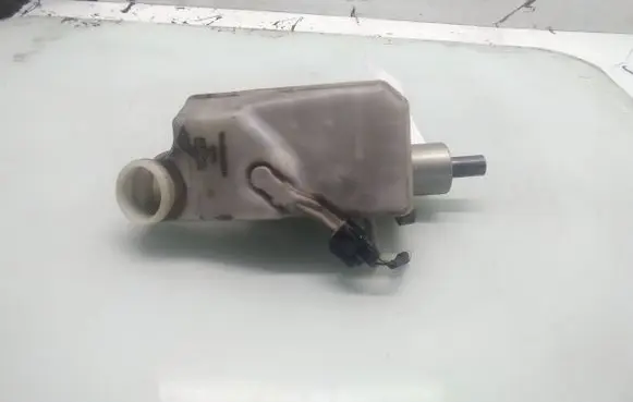 Ford Focus Master brake cylinder 03350891031