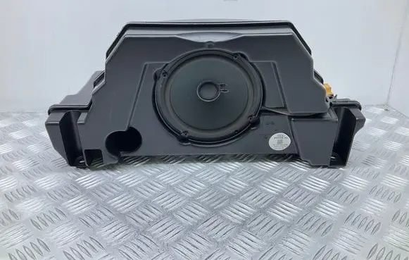 Audi A4 S4 B9 Subwoofer speaker 8W9035382