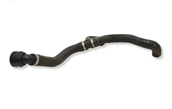 Volvo V40 Engine coolant pipe/hose 2023213