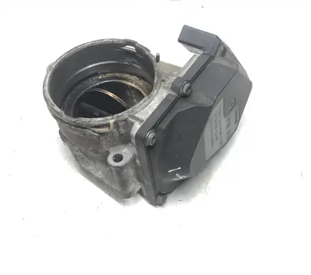 Volkswagen PASSAT B6 Throttle valve 03G128063M 1608082240 A2C53324665