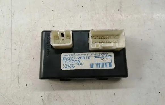 Toyota Avensis T270 Power steering control unit/module 8922720010 17581210350