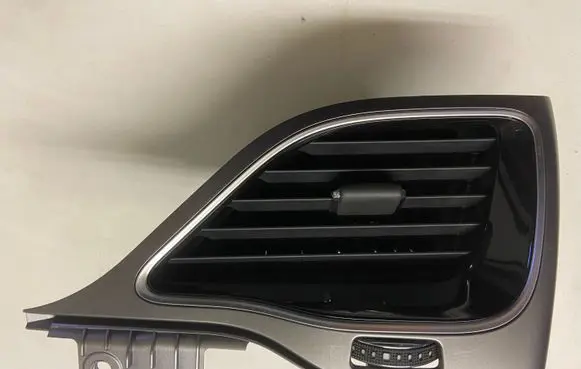 Jeep Cherokee Dashboard side air vent grill/cover trim 75528A01