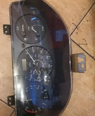 Mazda 626 Speedometer (instrument cluster) FLGE7WD
