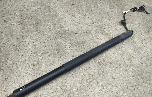 Volvo XC40 Tailgate/trunk strut/damper 31479593
