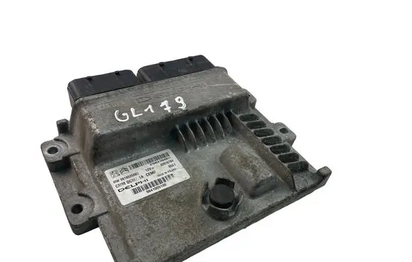 Opel Vivaro Engine control unit/module ECU 9841000180 9818035080