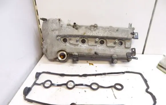 Fiat Sedici Rocker cam cover T10M16A-1663847