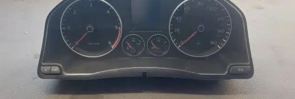 Volkswagen Scirocco Speedometer (instrument cluster) 1K8920970G 1T0035680B 1K0953503HA