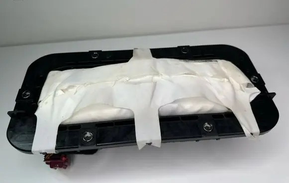 Volvo S90, V90 Passenger airbag P031663065