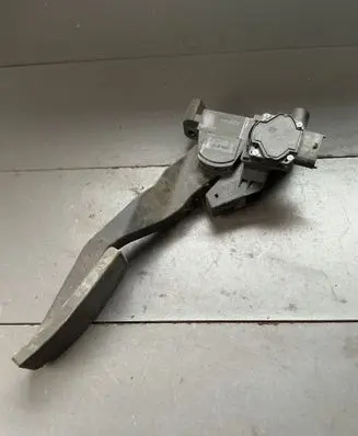 Opel Zafira A Accelerator throttle pedal 0281002298