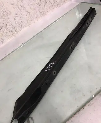 BMW 3 G20 G21 Fender end trim 7419386