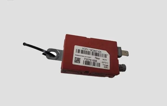 Ford Mondeo MK IV Aerial antenna amplifier P30761698 7CP118C847EA