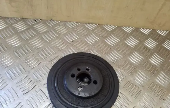 Audi A2 Crankshaft pulley 045105243
